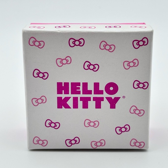 Hello Kitty Matching Bracelet and Earrings Set - Picture 3 of 7